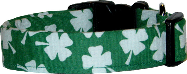 Big Shamrocks on Kelly Green Dog Collar